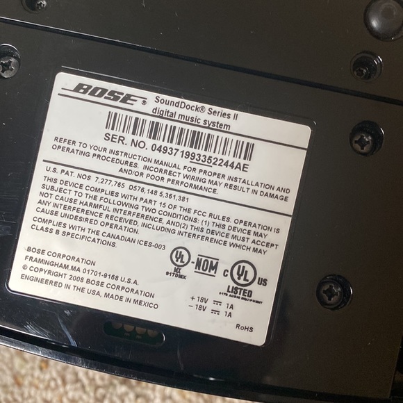 Bose SoundDock Series II - Picture 2 of 9